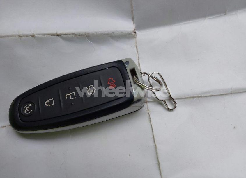 Photo 11 of 2019 Ford Escape SEL (VIN 1FMCU9HD1KUB42393)