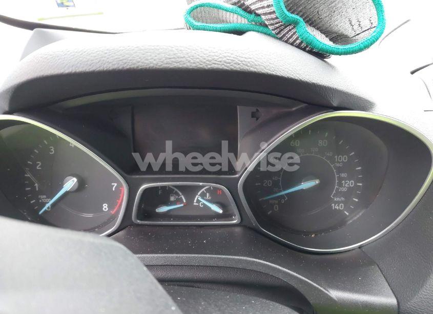 Photo 15 of 2019 Ford Escape SEL (VIN 1FMCU9HD1KUB42393)