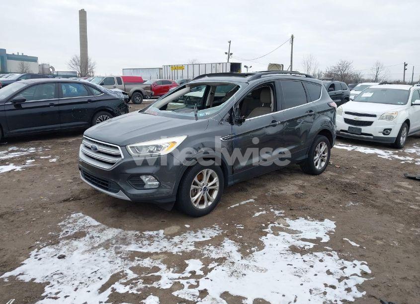 Photo 2 of 2018 Ford Escape SEL (VIN 1FMCU9HD2JUA47503)