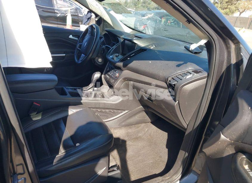 Photo 5 of 2018 Ford Escape SEL (VIN 1FMCU9HD2JUA67234)