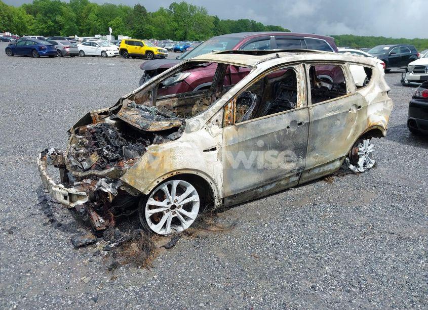 Photo 2 of 2018 Ford Escape SEL (VIN 1FMCU9HD2JUC57079)