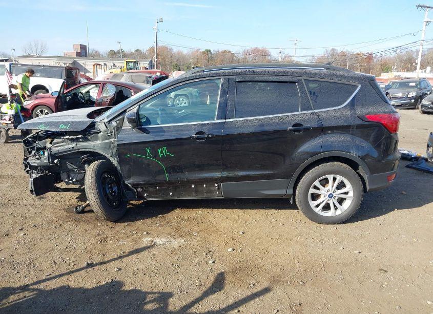 Photo 15 of 2019 Ford Escape SEL (VIN 1FMCU9HD2KUA08976)