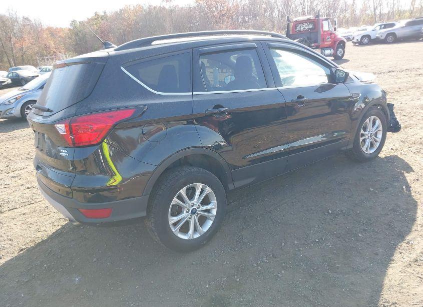 Photo 4 of 2019 Ford Escape SEL (VIN 1FMCU9HD2KUA08976)