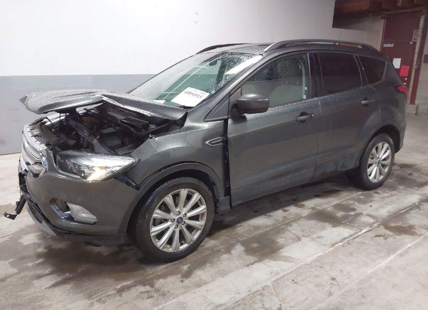 Photo 2 of 2019 Ford Escape SEL (VIN 1FMCU9HD2KUA61774)