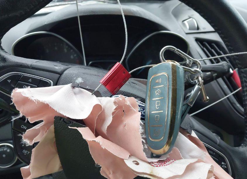 Photo 11 of 2019 Ford Escape SEL (VIN 1FMCU9HD2KUC00382)