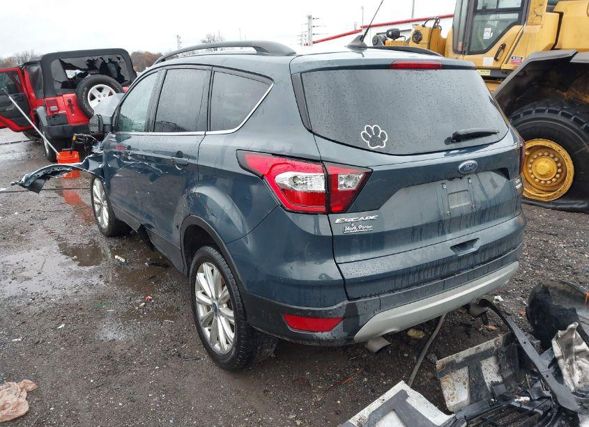 Photo 3 of 2019 Ford Escape SEL (VIN 1FMCU9HD2KUC00382)