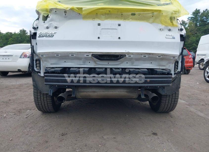 Photo 18 of 2018 Ford Escape SEL (VIN 1FMCU9HD3JUB33774)