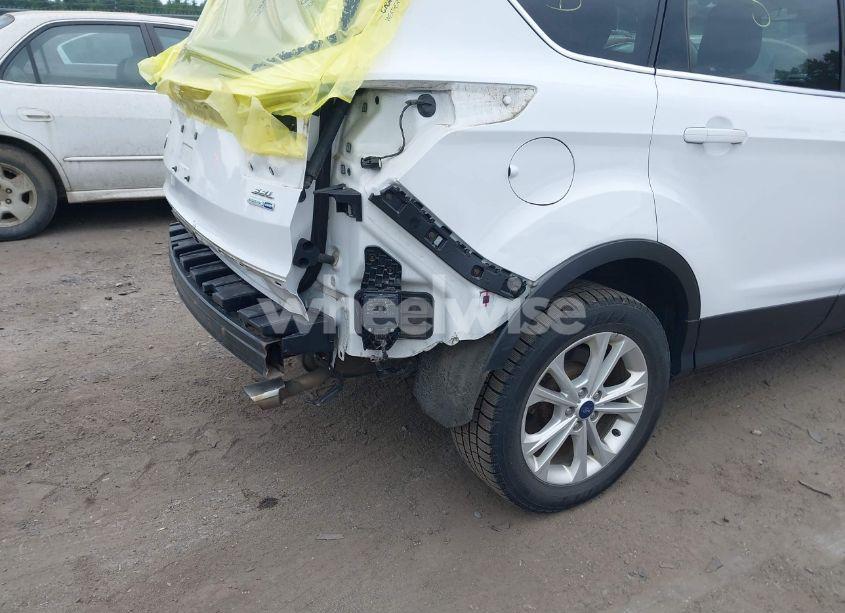 Photo 19 of 2018 Ford Escape SEL (VIN 1FMCU9HD3JUB33774)