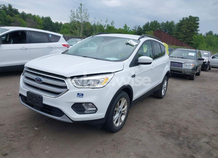 Photo 2 of 2018 Ford Escape SEL (VIN 1FMCU9HD3JUB33774)
