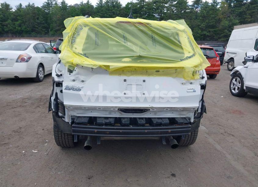 Photo 6 of 2018 Ford Escape SEL (VIN 1FMCU9HD3JUB33774)