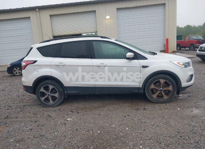 Photo 13 of 2018 Ford Escape SEL (VIN 1FMCU9HD3JUB78696)