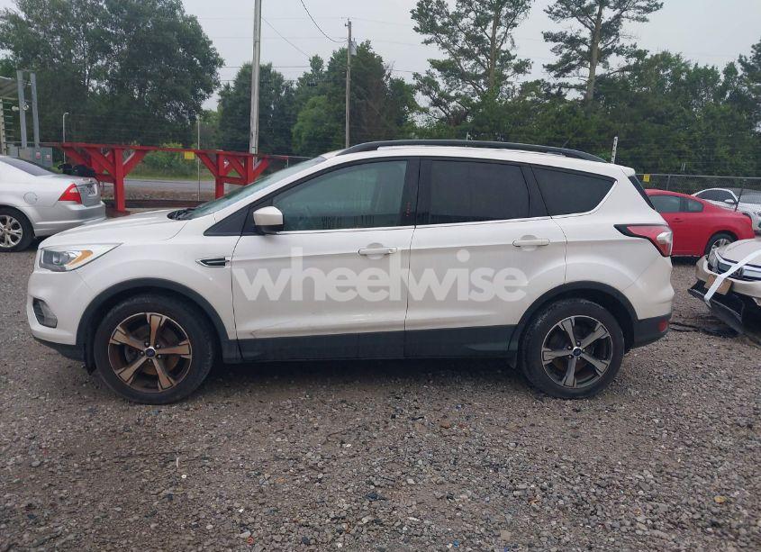 Photo 14 of 2018 Ford Escape SEL (VIN 1FMCU9HD3JUB78696)