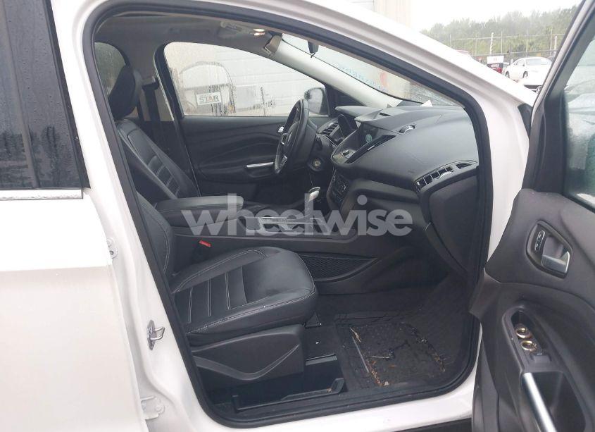 Photo 5 of 2018 Ford Escape SEL (VIN 1FMCU9HD3JUB78696)