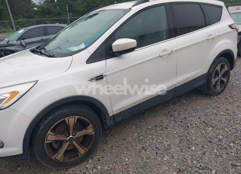 Photo 6 of 2018 Ford Escape SEL (VIN 1FMCU9HD3JUB78696)