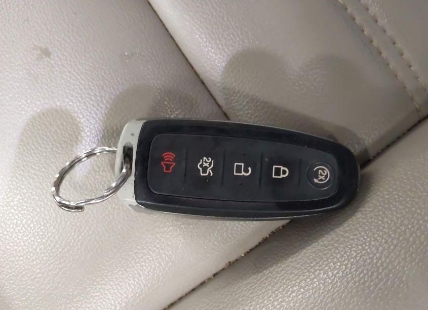 Photo 11 of 2019 Ford Escape SEL (VIN 1FMCU9HD3KUC30216)