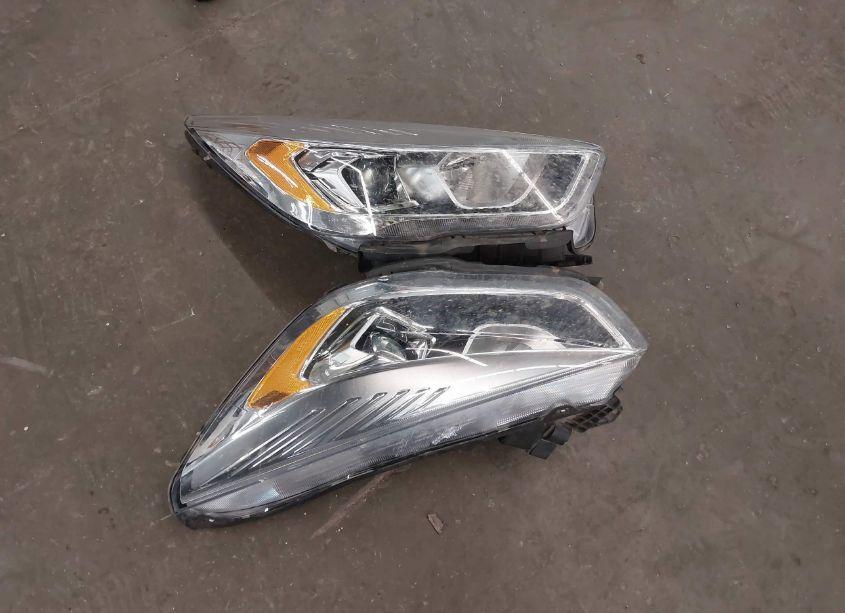 Photo 12 of 2019 Ford Escape SEL (VIN 1FMCU9HD3KUC30216)