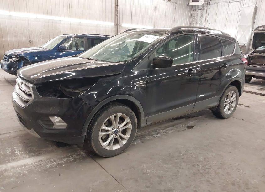 Photo 2 of 2019 Ford Escape SEL (VIN 1FMCU9HD3KUC30216)