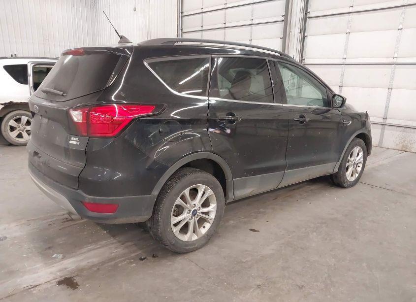 Photo 4 of 2019 Ford Escape SEL (VIN 1FMCU9HD3KUC30216)