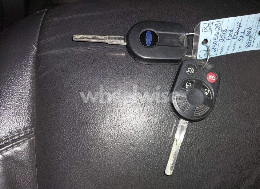 Photo 11 of 2018 Ford Escape SEL (VIN 1FMCU9HD4JUA57711)