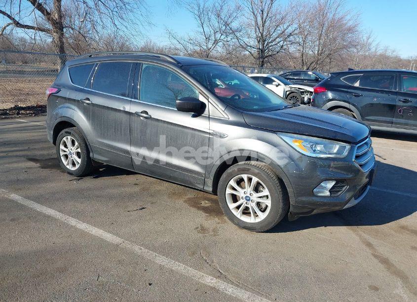 2018 Ford Escape SEL (VIN 1FMCU9HD4JUA88067) main photo