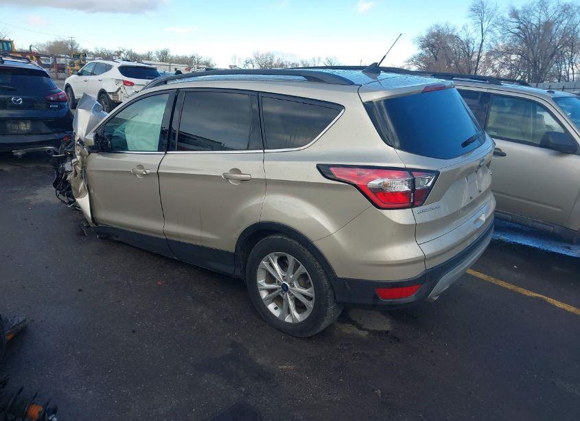 Photo 3 of 2018 Ford Escape SEL (VIN 1FMCU9HD4JUB52771)