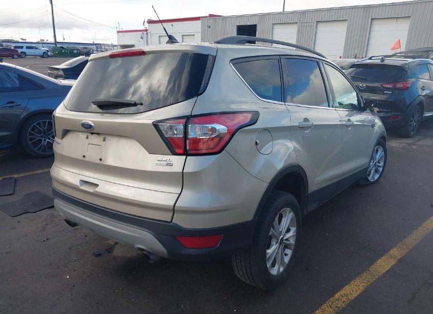 Photo 4 of 2018 Ford Escape SEL (VIN 1FMCU9HD4JUB52771)