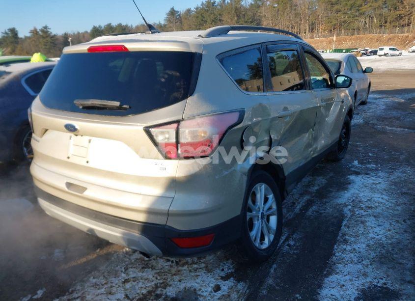 Photo 4 of 2018 Ford Escape SEL (VIN 1FMCU9HD4JUB74706)