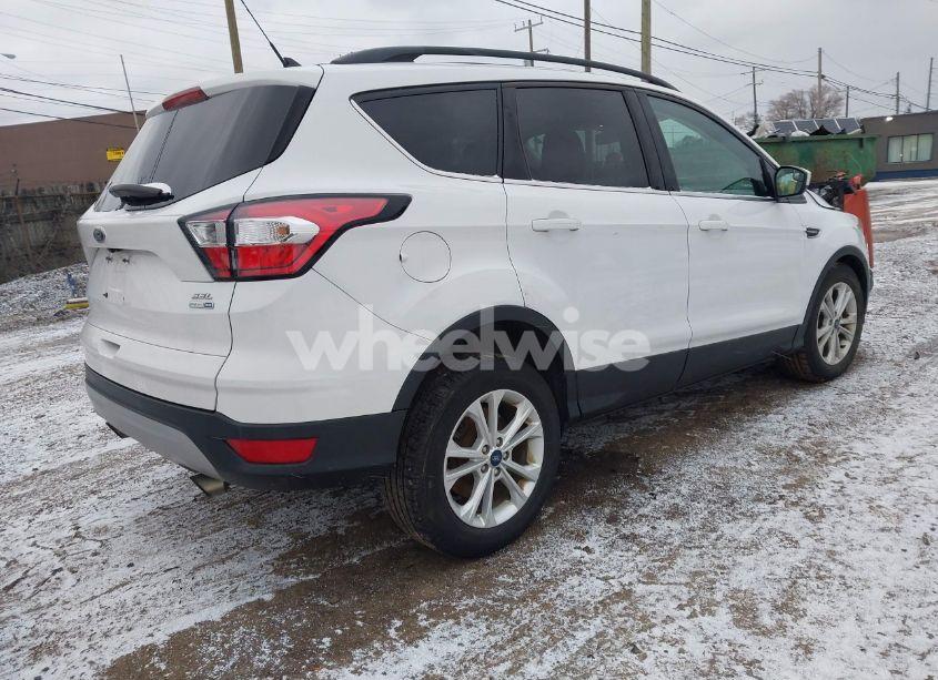 Photo 4 of 2018 Ford Escape SEL (VIN 1FMCU9HD4JUC33141)