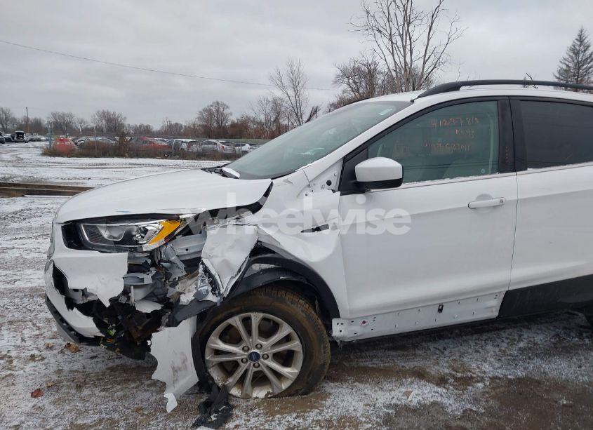 Photo 6 of 2018 Ford Escape SEL (VIN 1FMCU9HD4JUC33141)