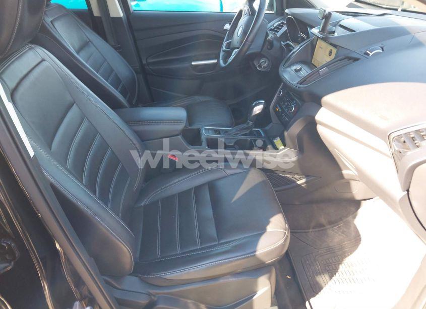 Photo 5 of 2018 Ford Escape SEL (VIN 1FMCU9HD4JUC66558)