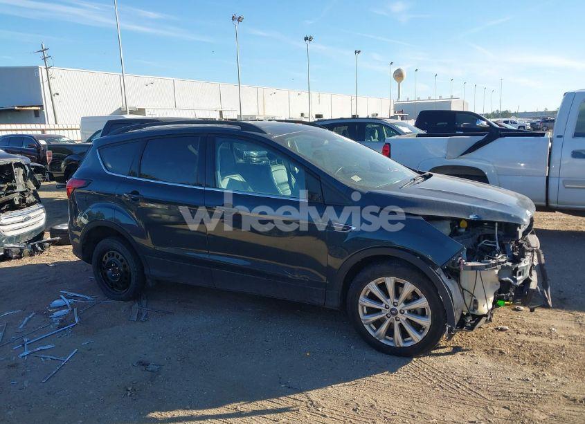 Photo 14 of 2019 Ford Escape SEL (VIN 1FMCU9HD4KUA45608)