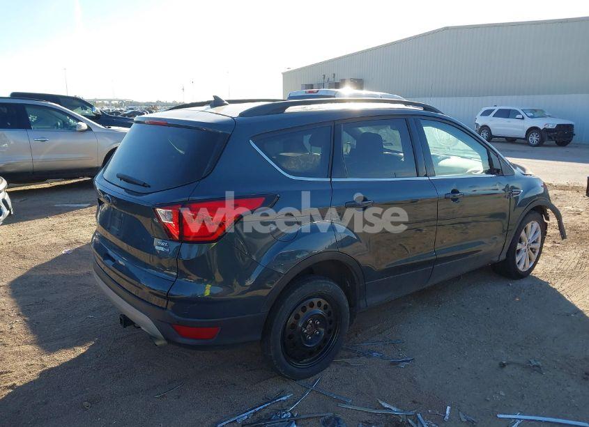 Photo 4 of 2019 Ford Escape SEL (VIN 1FMCU9HD4KUA45608)