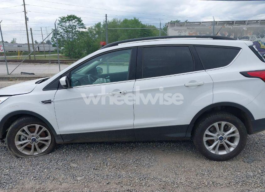 Photo 13 of 2019 Ford Escape SEL (VIN 1FMCU9HD4KUA88085)