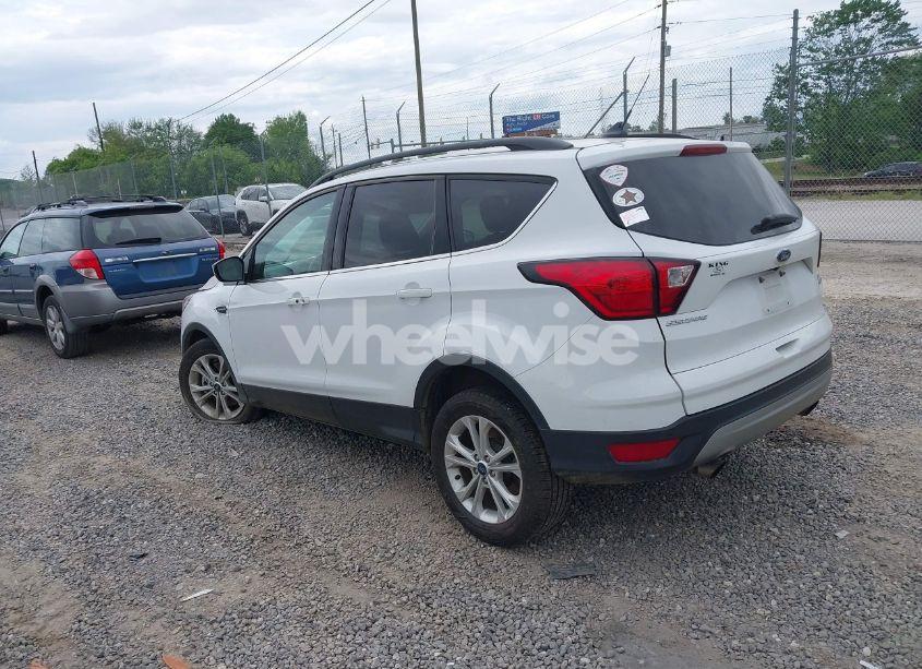 Photo 3 of 2019 Ford Escape SEL (VIN 1FMCU9HD4KUA88085)