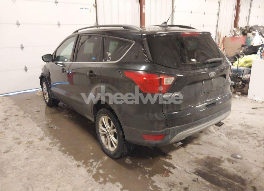 Photo 3 of 2019 Ford Escape SEL (VIN 1FMCU9HD4KUB56336)