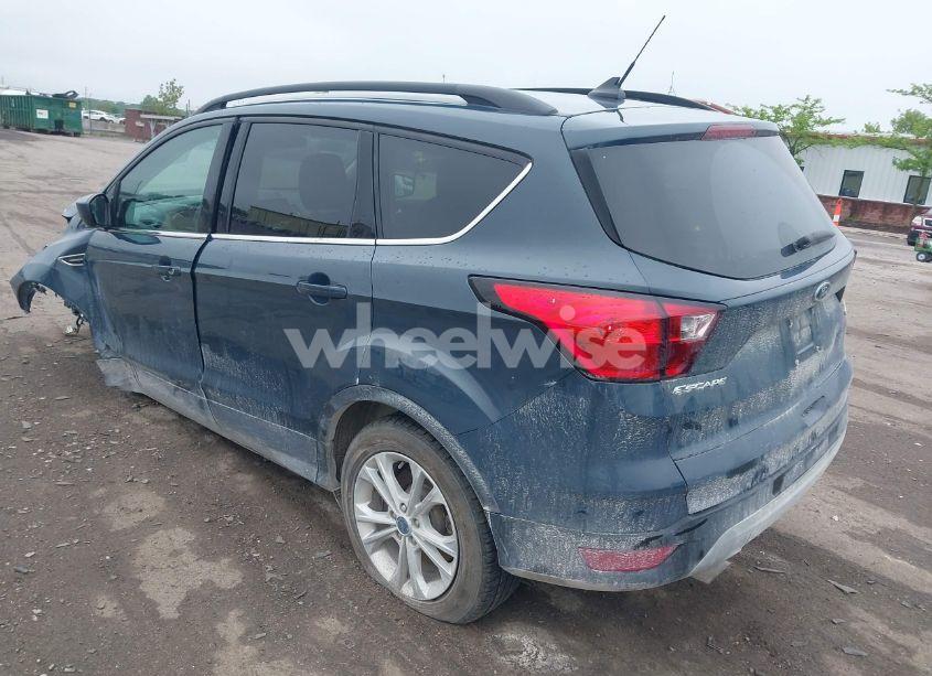 Photo 3 of 2019 Ford Escape SEL (VIN 1FMCU9HD4KUC01419)