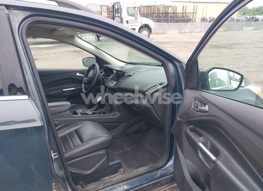 Photo 5 of 2019 Ford Escape SEL (VIN 1FMCU9HD4KUC01419)