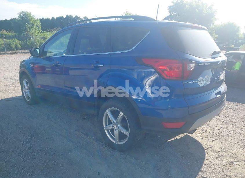 Photo 3 of 2019 Ford Escape SEL (VIN 1FMCU9HD4KUC31939)