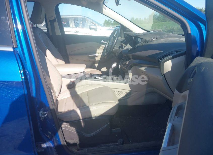 Photo 5 of 2019 Ford Escape SEL (VIN 1FMCU9HD4KUC31939)