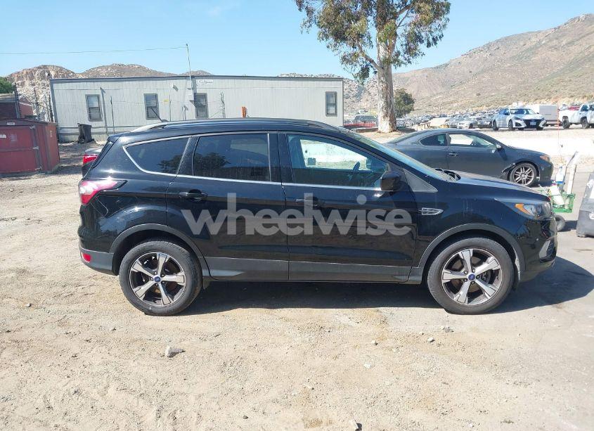 Photo 13 of 2018 Ford Escape SEL (VIN 1FMCU9HD5JUA31344)