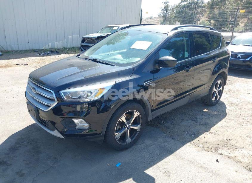 Photo 2 of 2018 Ford Escape SEL (VIN 1FMCU9HD5JUA31344)