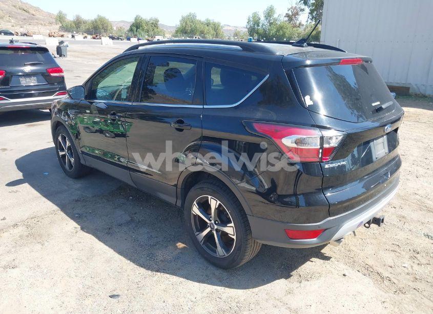 Photo 3 of 2018 Ford Escape SEL (VIN 1FMCU9HD5JUA31344)