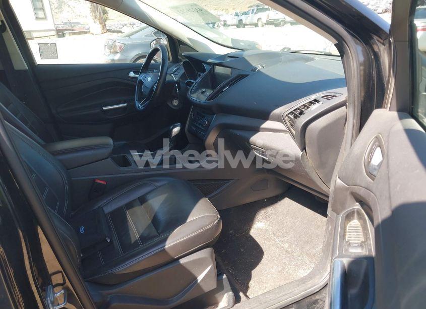 Photo 5 of 2018 Ford Escape SEL (VIN 1FMCU9HD5JUA31344)