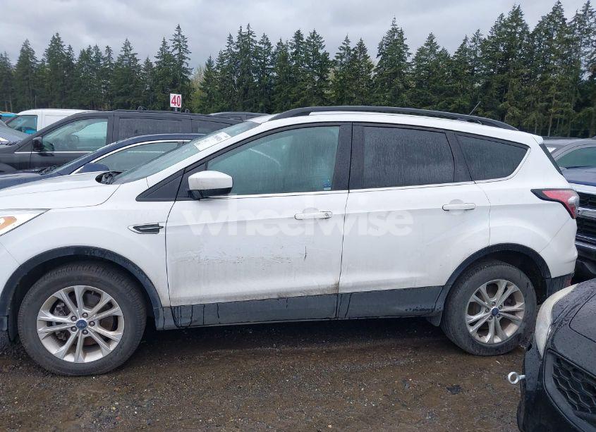 Photo 14 of 2018 Ford Escape SEL (VIN 1FMCU9HD5JUA42764)