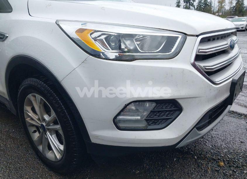 Photo 6 of 2018 Ford Escape SEL (VIN 1FMCU9HD5JUA42764)