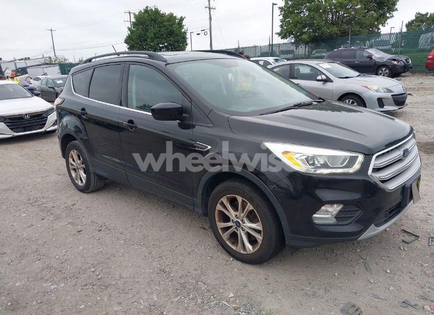 2018 Ford Escape SEL (VIN 1FMCU9HD5JUA46569) main photo