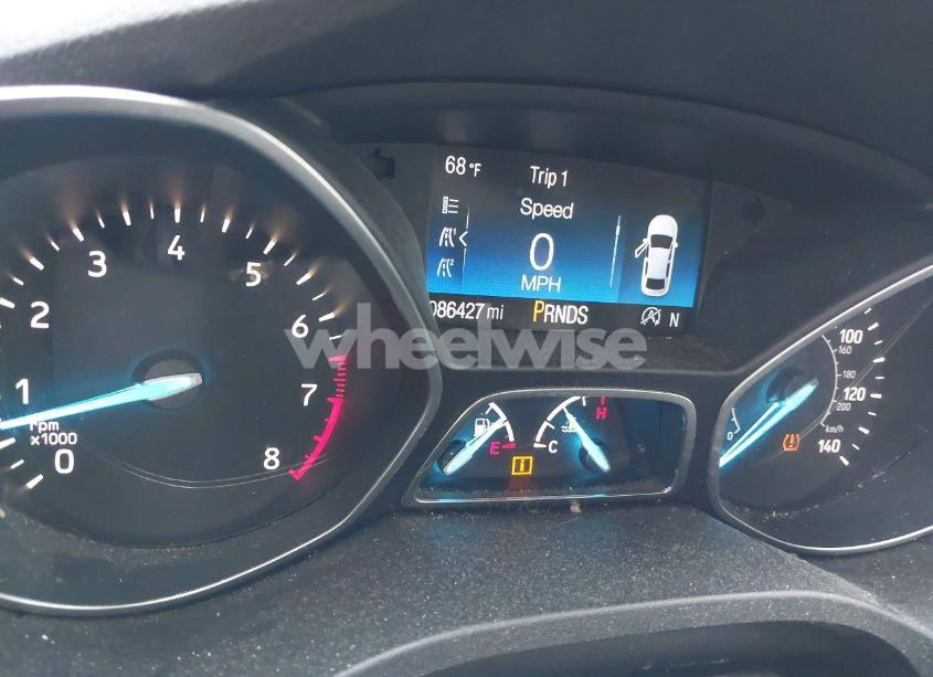 Photo 16 of 2018 Ford Escape SEL (VIN 1FMCU9HD5JUA46569)