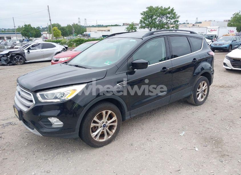 Photo 2 of 2018 Ford Escape SEL (VIN 1FMCU9HD5JUA46569)