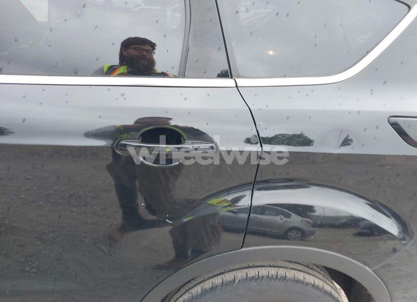 Photo 20 of 2018 Ford Escape SEL (VIN 1FMCU9HD5JUA46569)