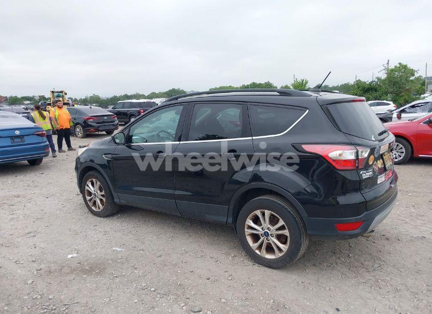 Photo 3 of 2018 Ford Escape SEL (VIN 1FMCU9HD5JUA46569)